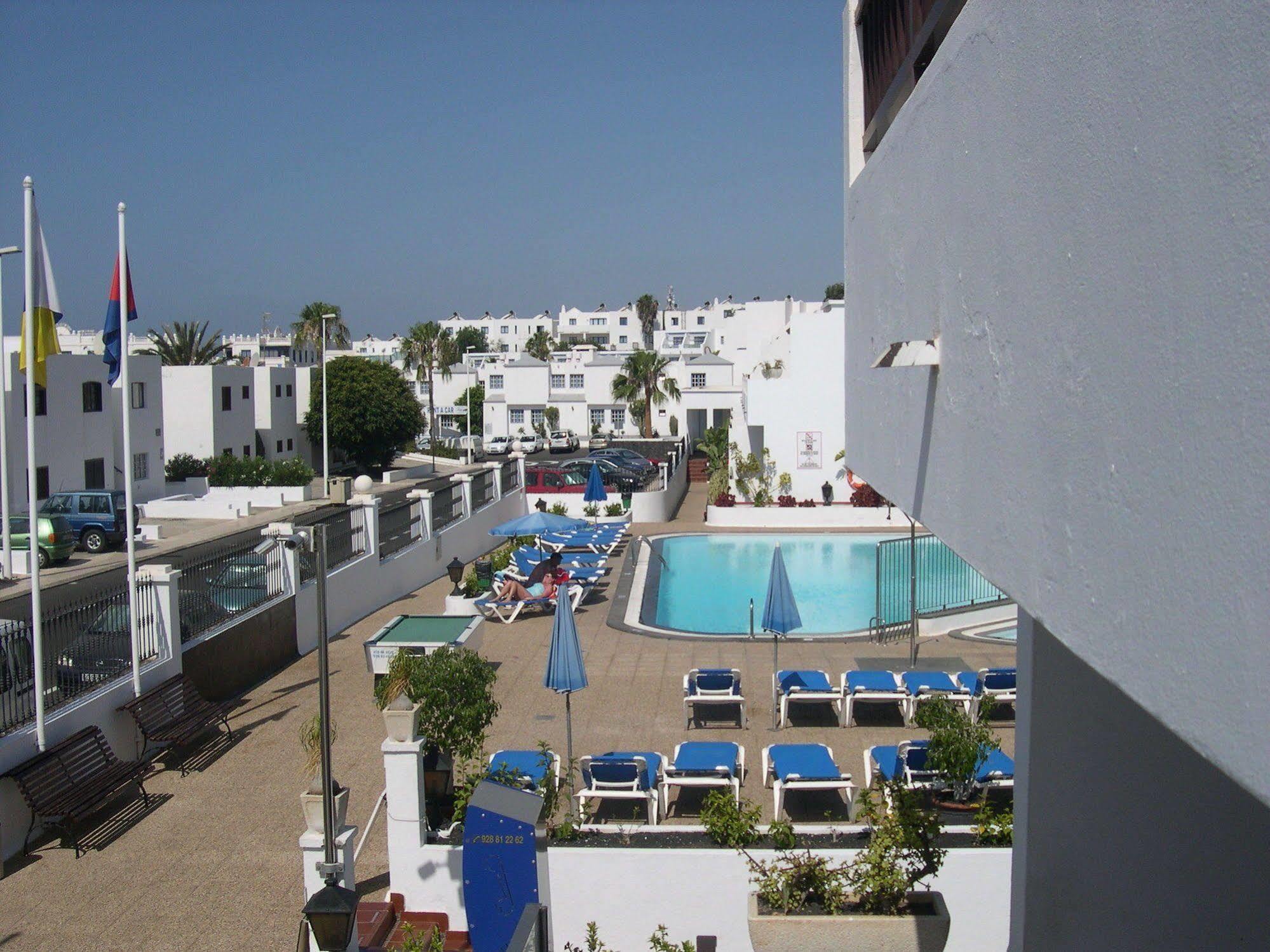 Rosamar Apartamentos Puerto del Carmen  Exterior photo